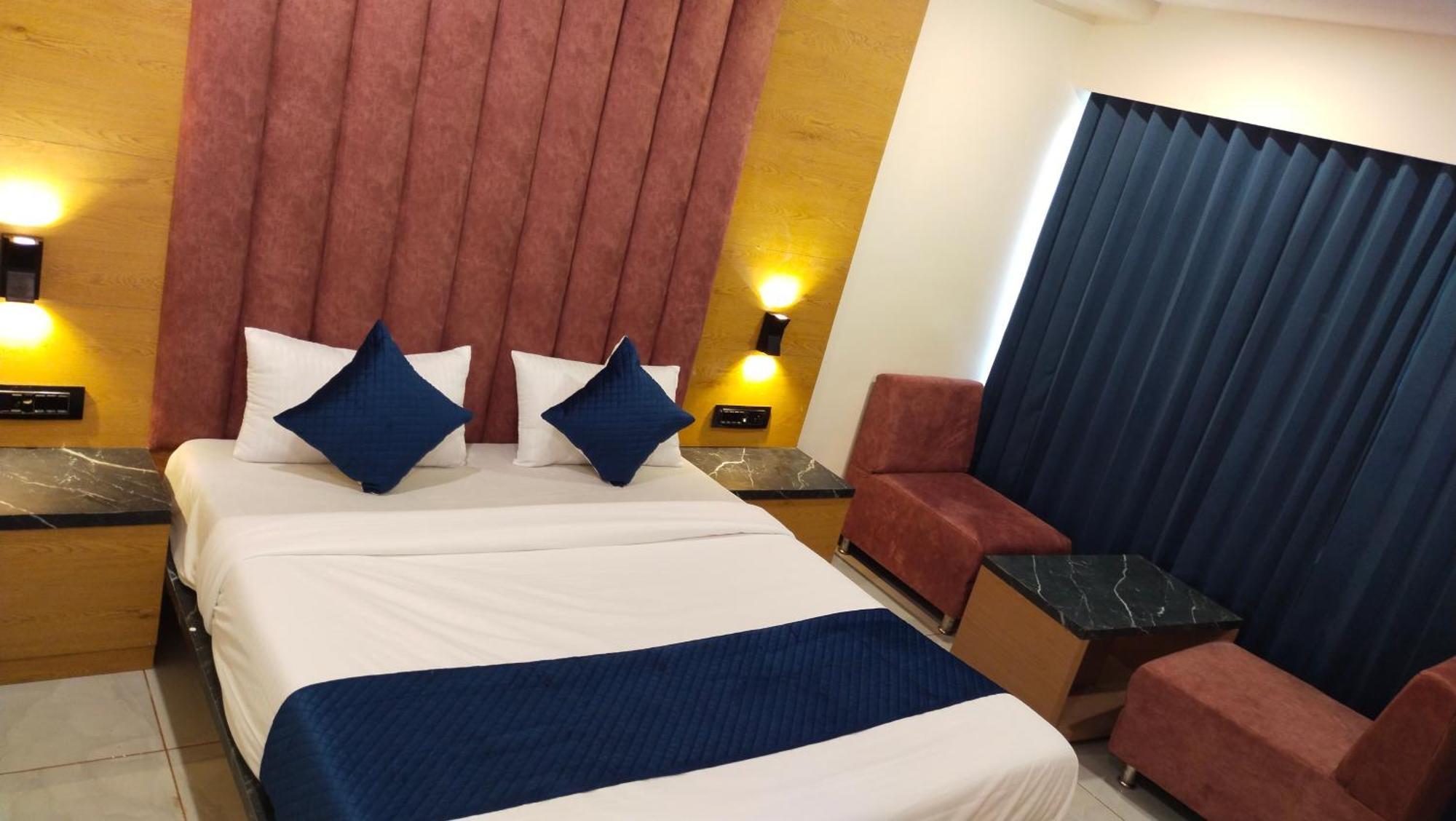 Hotel Campus アーメダバード エクステリア 写真